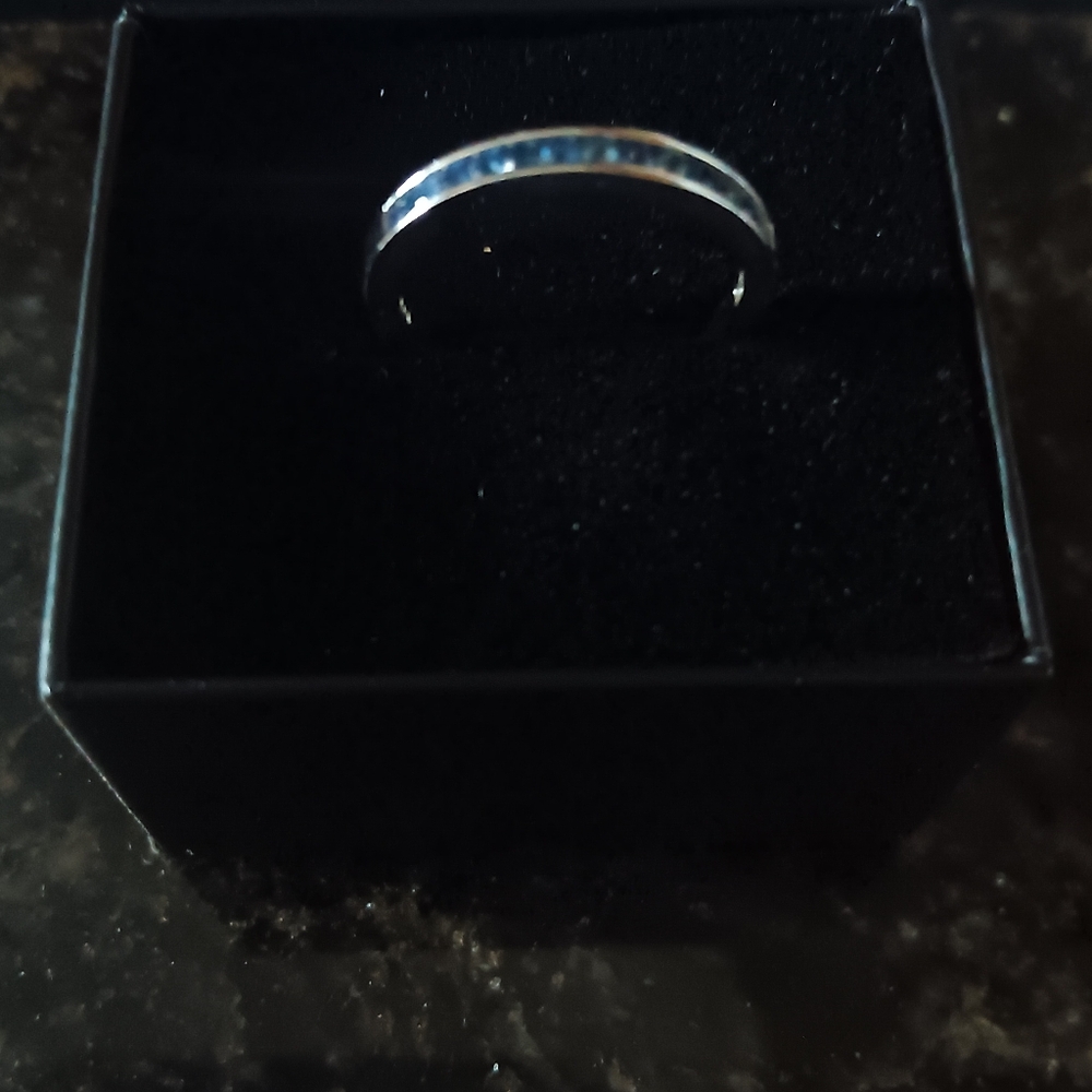 2mmSaphire Genuine Ceylon Blue Channel Set Ring - Picture 5 of 7